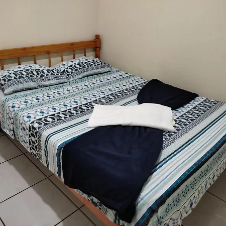 Casa Brisa do Mar Itapoá conforto à uma quadra da praia Exterior foto