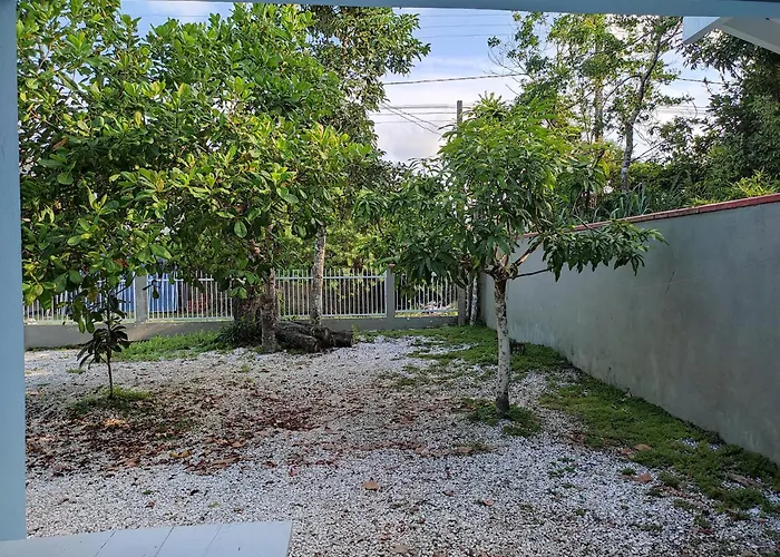 Casa Brisa do Mar Itapoá conforto à uma quadra da praia
