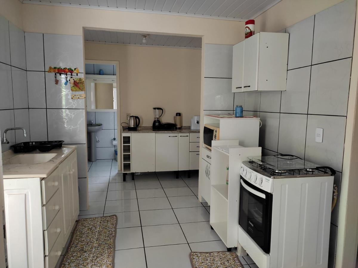 Casa Brisa Do Mar Conforto à Uma Quadra Da Itapoa (Santa Catarina)